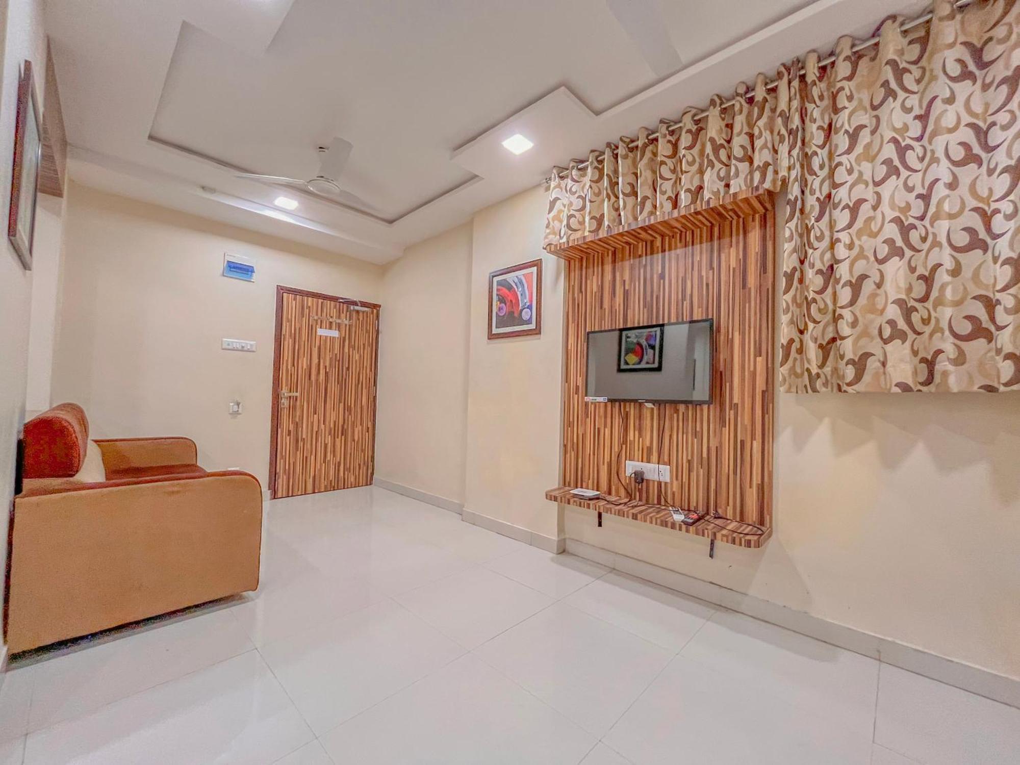 Stayguru Park View Residency Bhuj Exterior foto