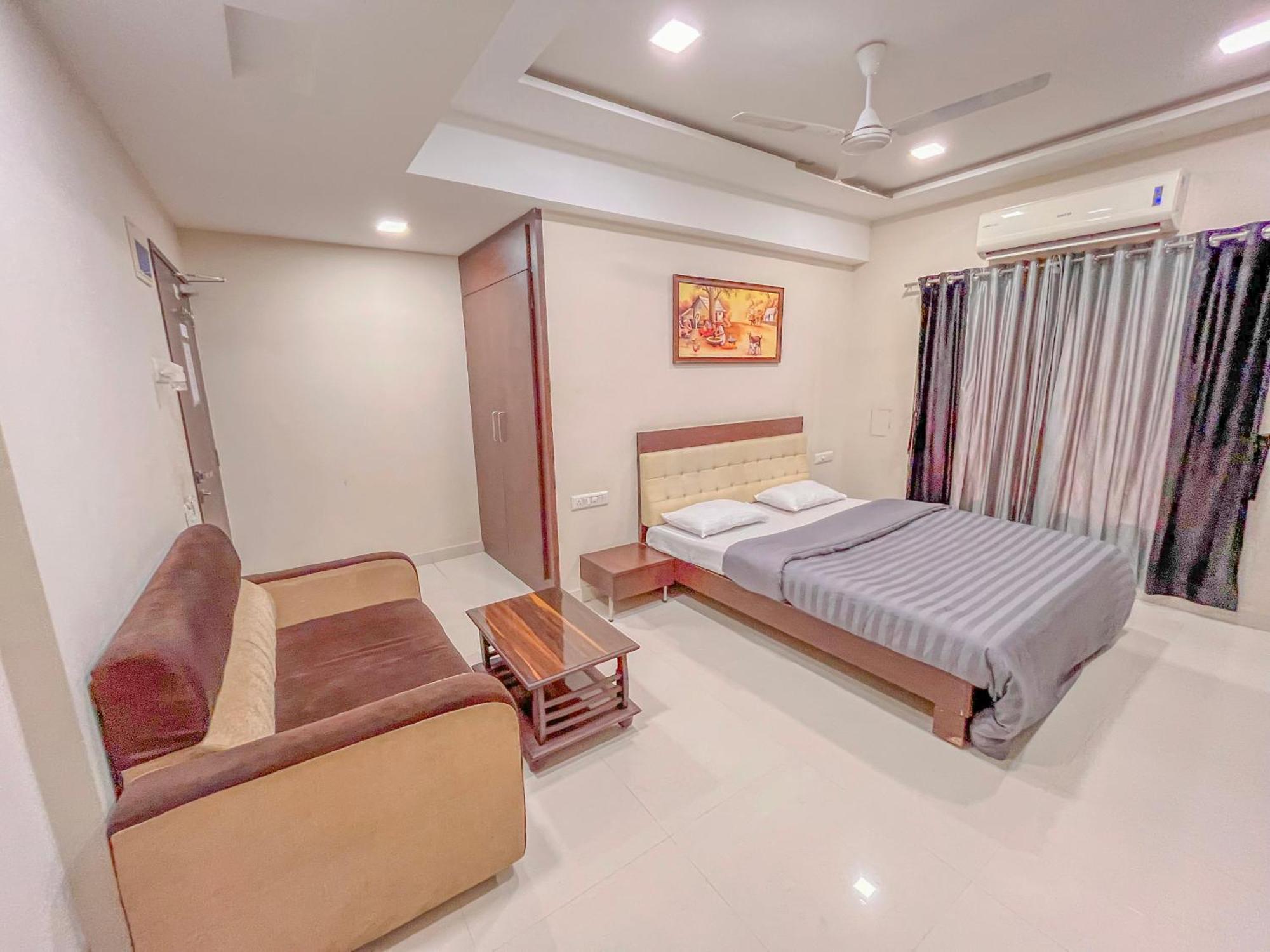 Stayguru Park View Residency Bhuj Exterior foto