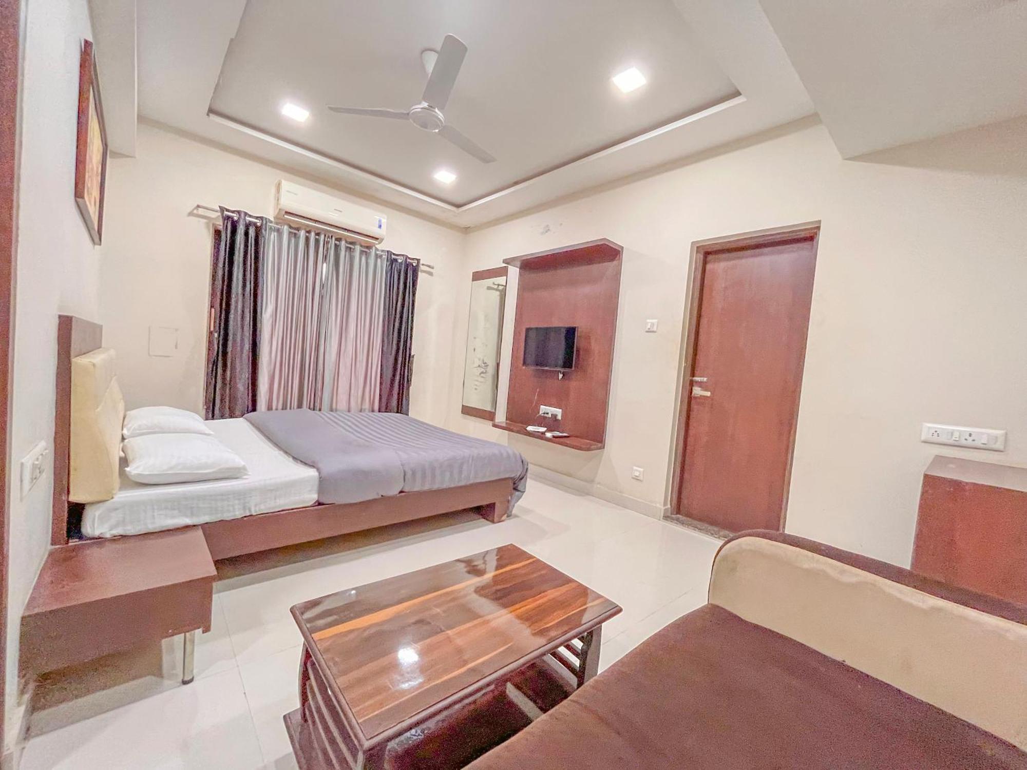 Stayguru Park View Residency Bhuj Exterior foto