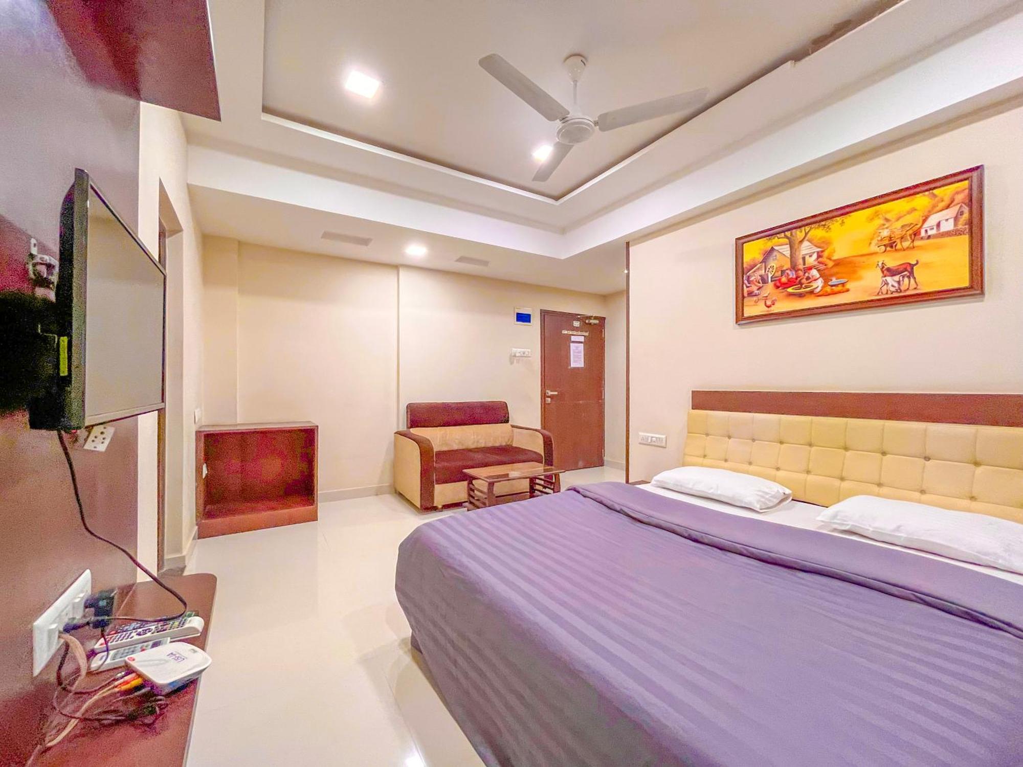 Stayguru Park View Residency Bhuj Exterior foto