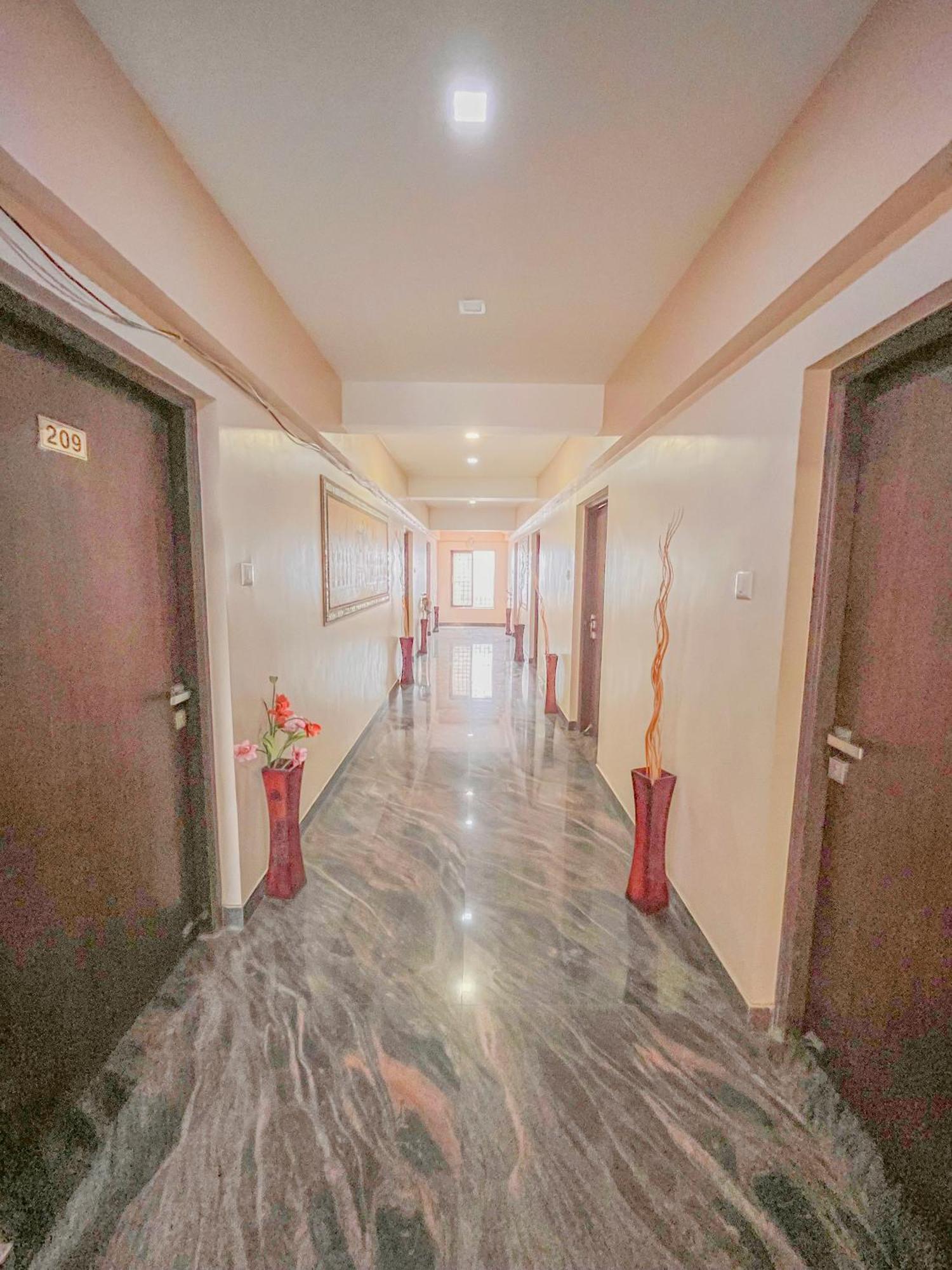 Stayguru Park View Residency Bhuj Exterior foto