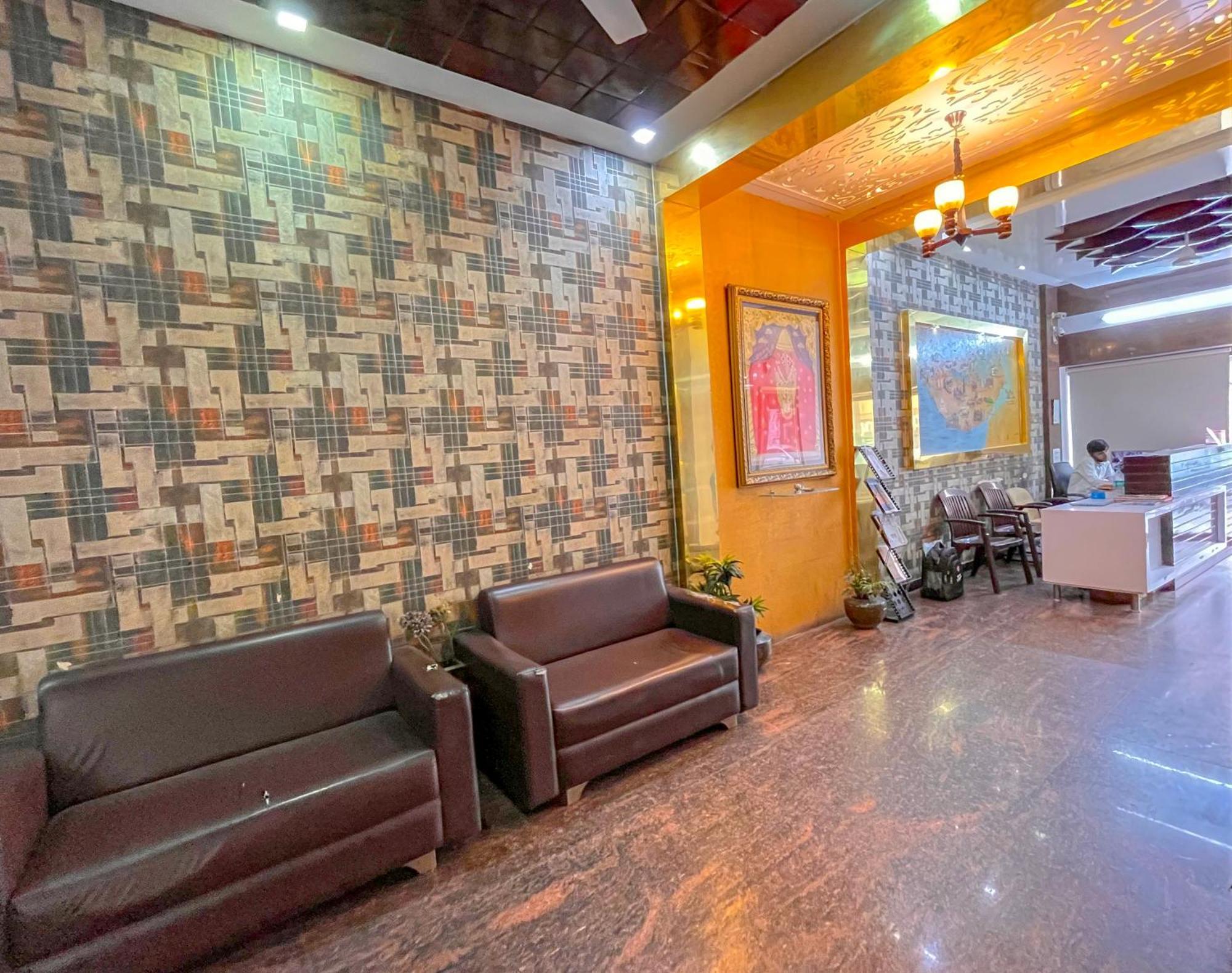 Stayguru Park View Residency Bhuj Exterior foto