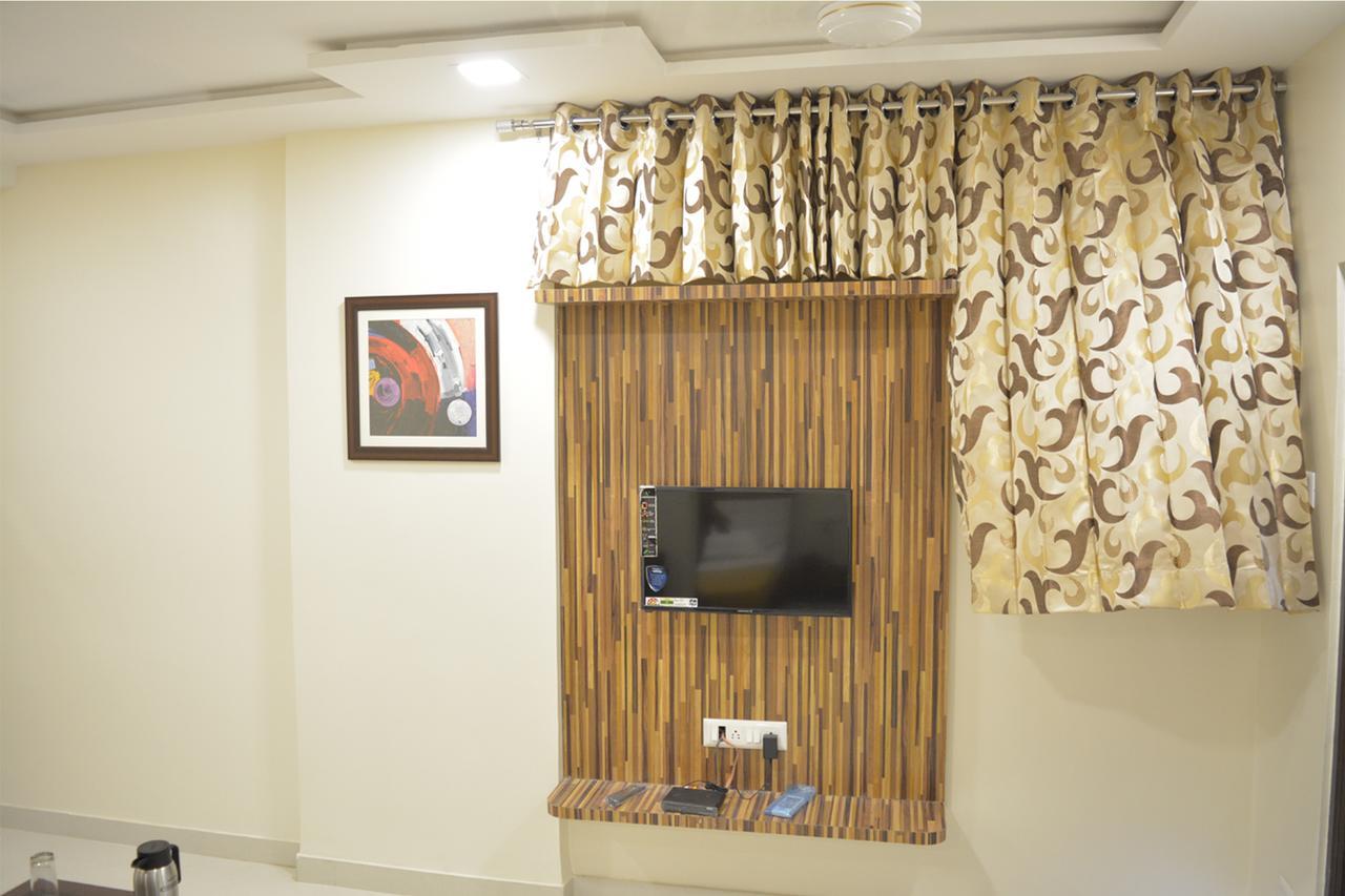 Stayguru Park View Residency Bhuj Exterior foto
